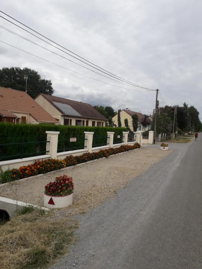 La Chaume Apartment Laugere Bagian luar foto
