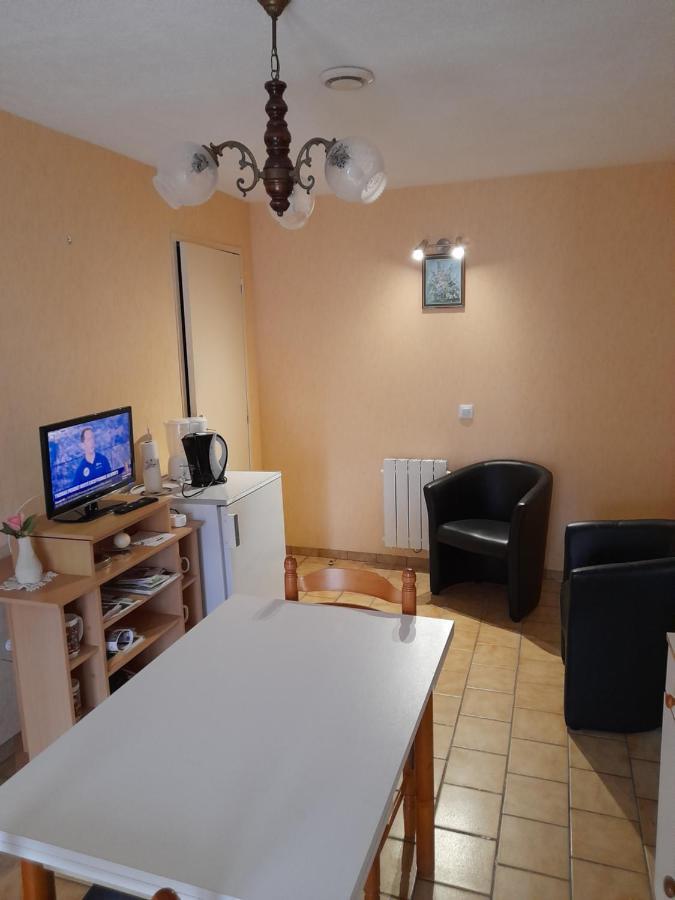 La Chaume Apartment Laugere Bagian luar foto